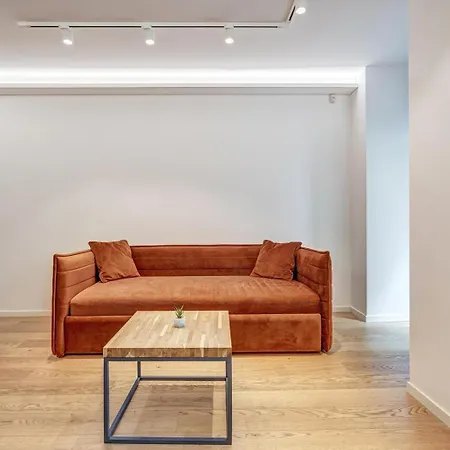 Center Near Hillton With Self Check-in *